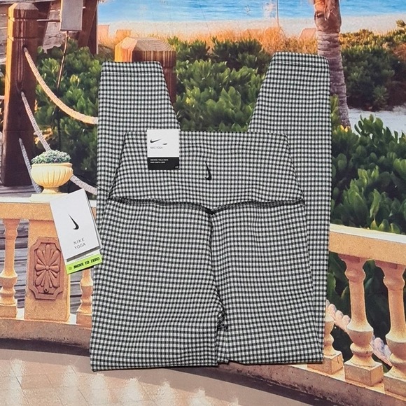 Nike Yoga Workout Leggings Size XS NWT - Picture 7 of 8